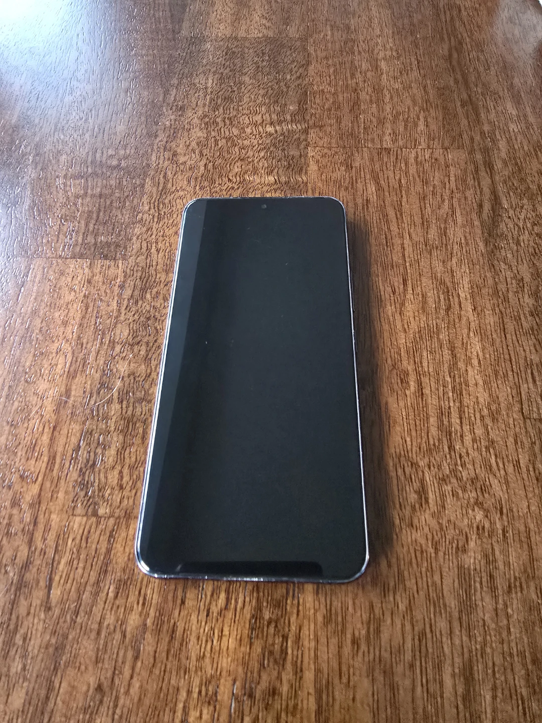 Samsung Galaxy S22 Smartphone