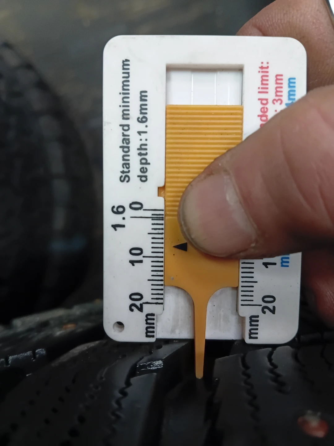 Set of 4 Winter studded Tires 235/60R16 - photo 3