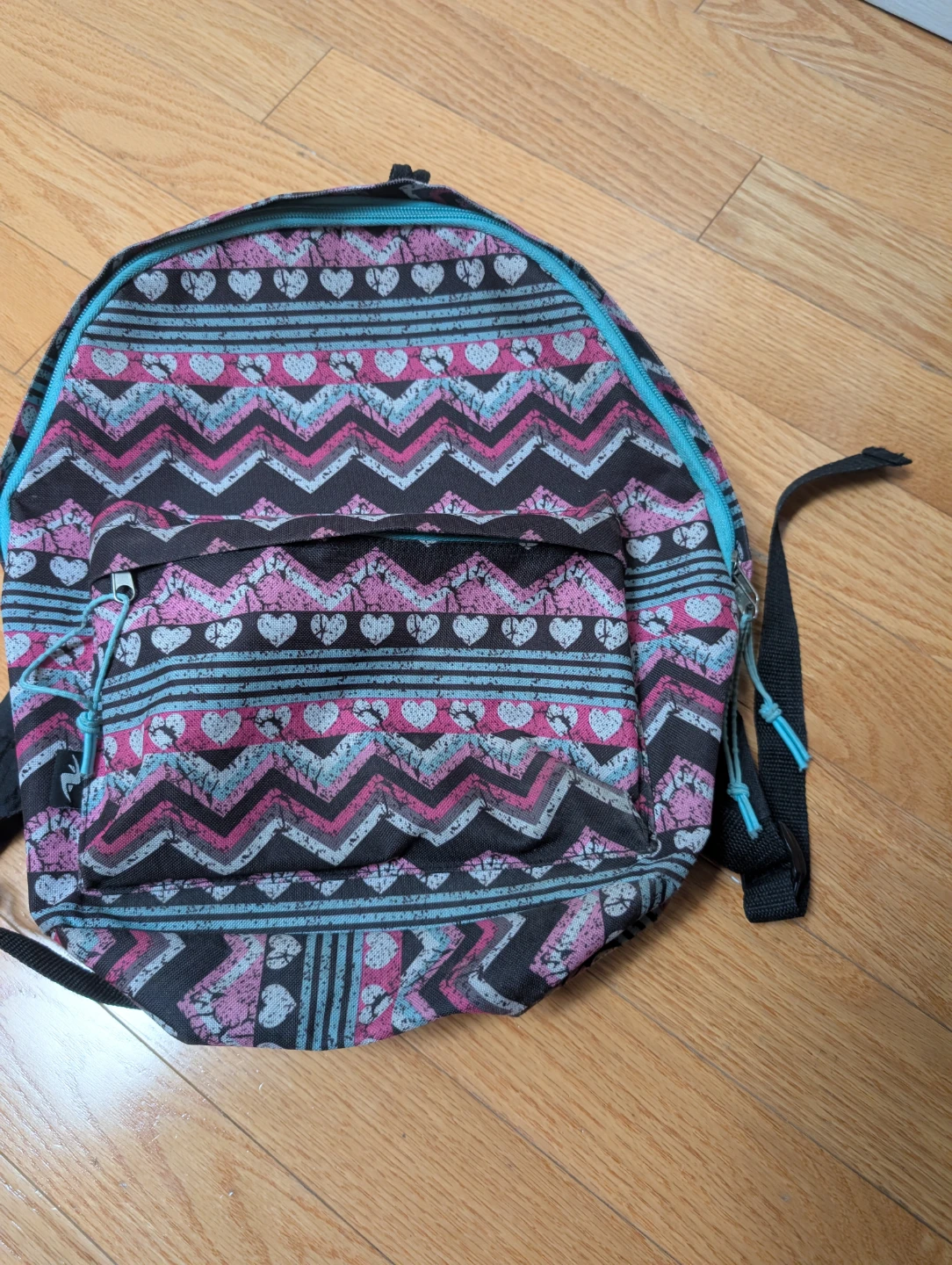 Youth Backpack with Heart and Chevron Pattern
