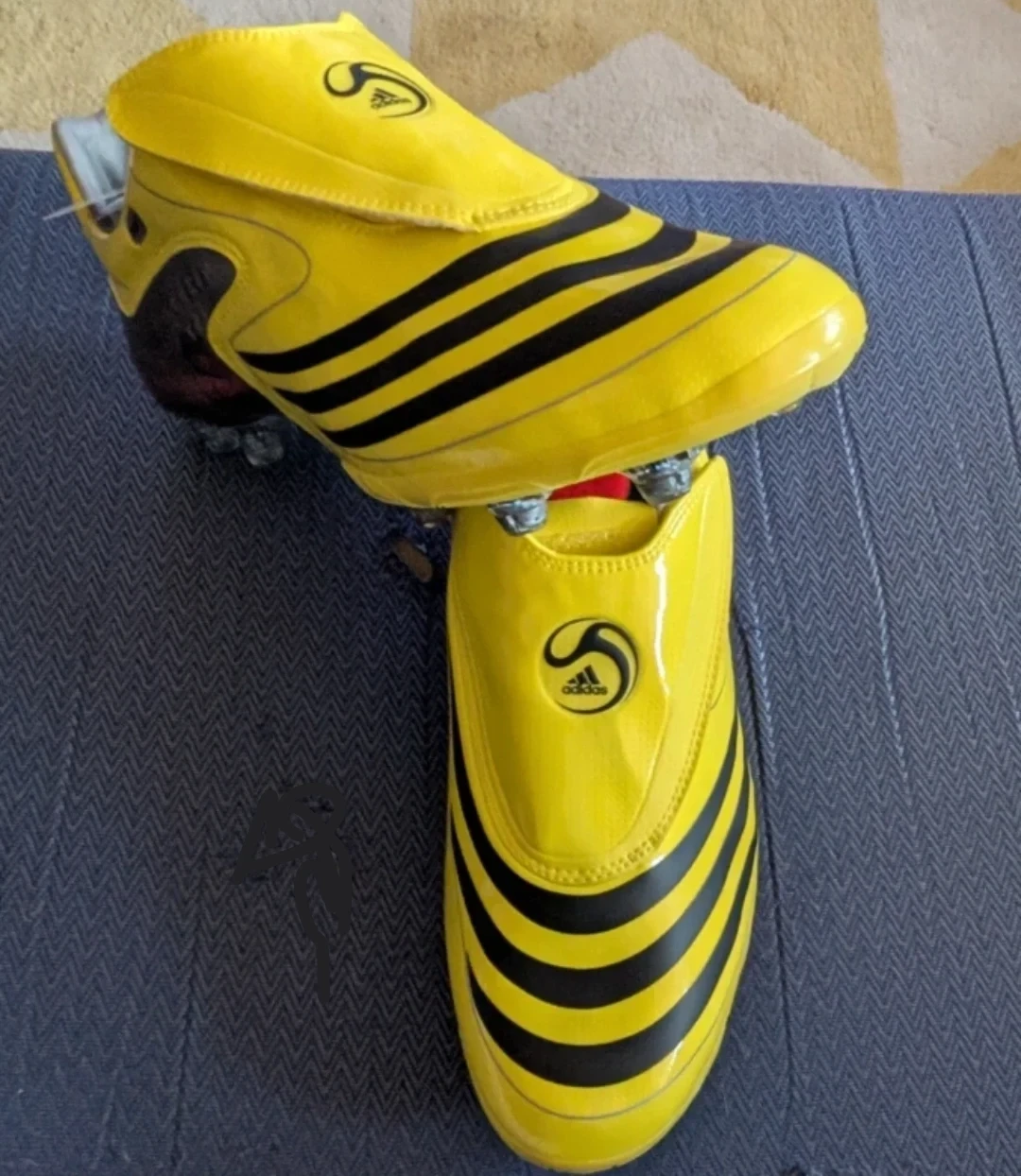 David Villa Signed F50.8 Limited Edition - photo 2