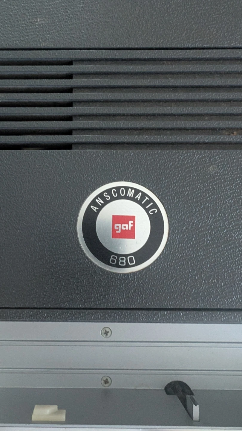 GAF ANSCOMatic 680 Slide Projector - photo 4