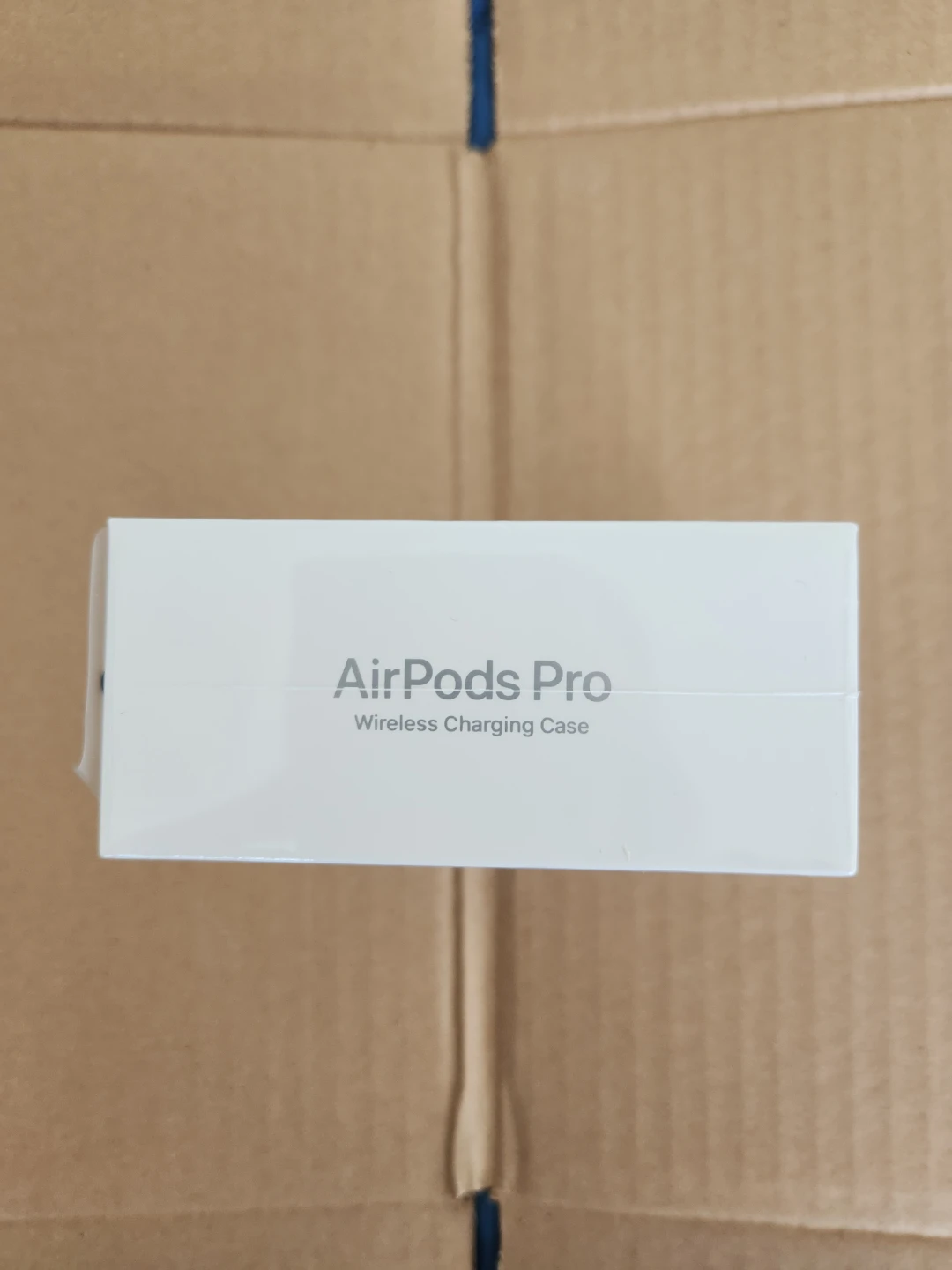 Apple AirPods Pro 1st Gen Wireless Charging Case - photo 2