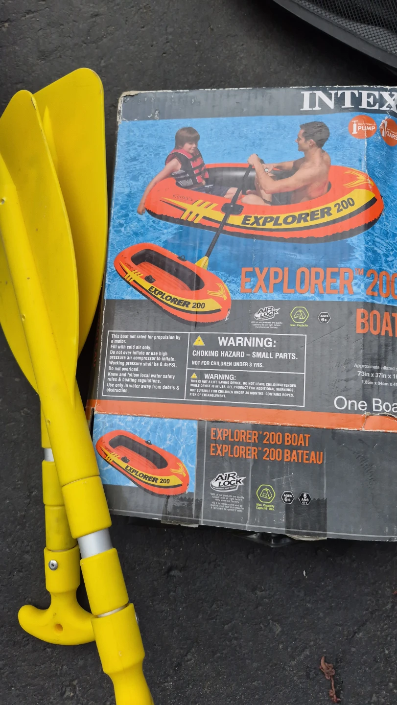 Intex Explorer 200 Boat with 2 telescopic Oars