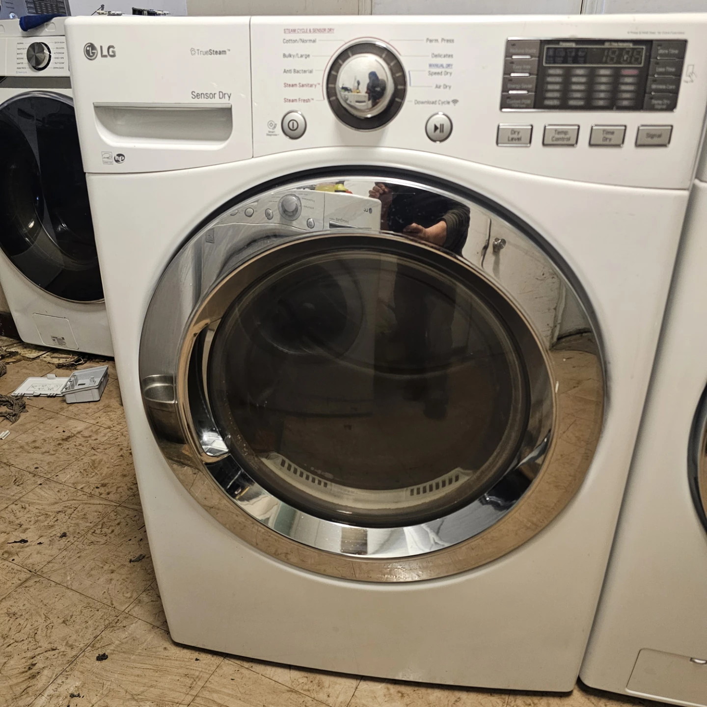 LG Front Load Steam Washer and dryer - photo 5