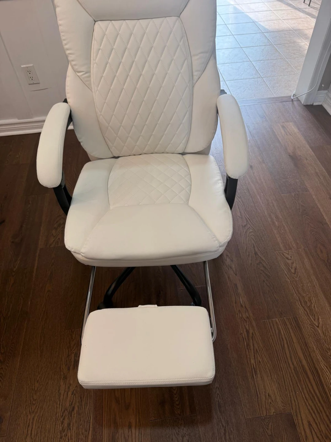 White Faux Leather Office Chair with Footrest