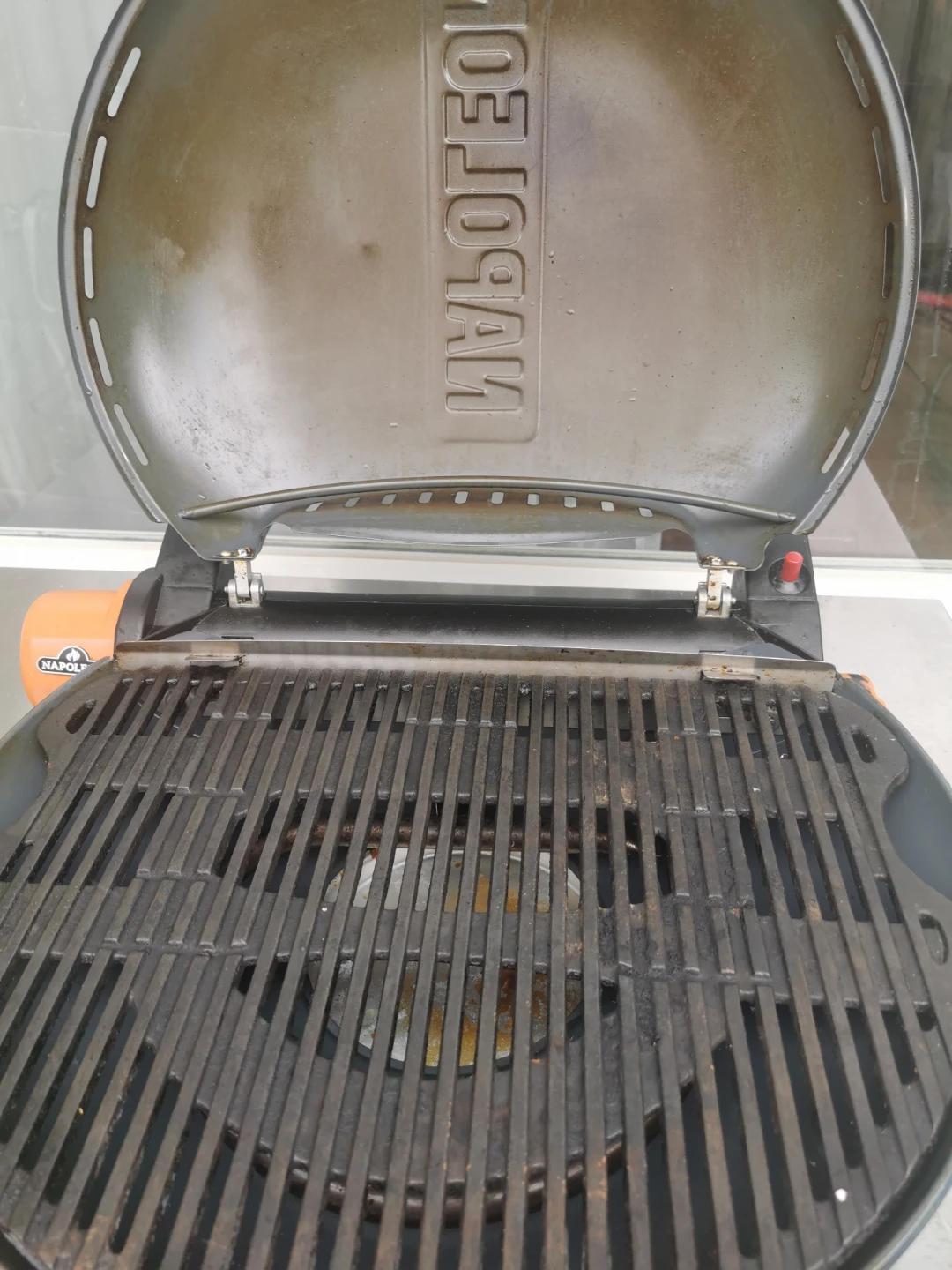 Napoleon TravelQ Portable Propane BBQ Grill - Orange - photo 5