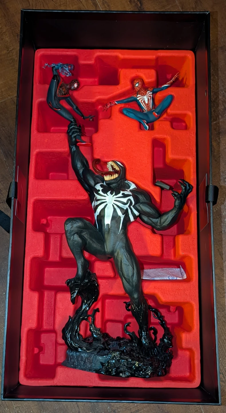 Spiderman 2 PS5 collector's edition - photo 3