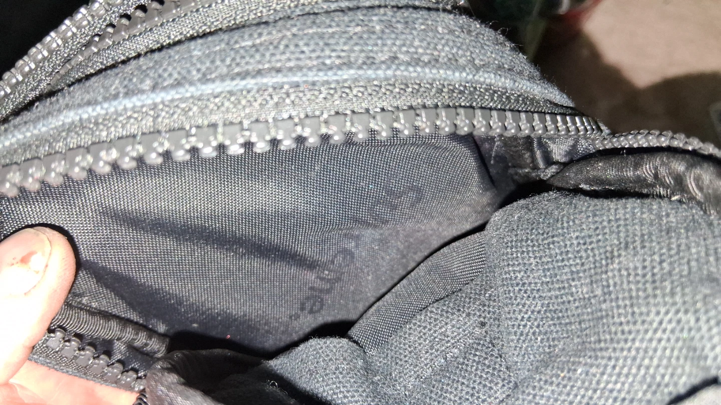 Supreme Shoulder Bag *FINAL PRICE DROP* - photo 3