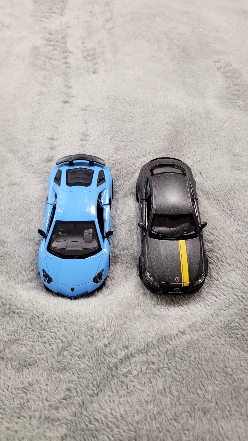 Lamborghini SV & Mercedes AMG C63 Diecast Cars