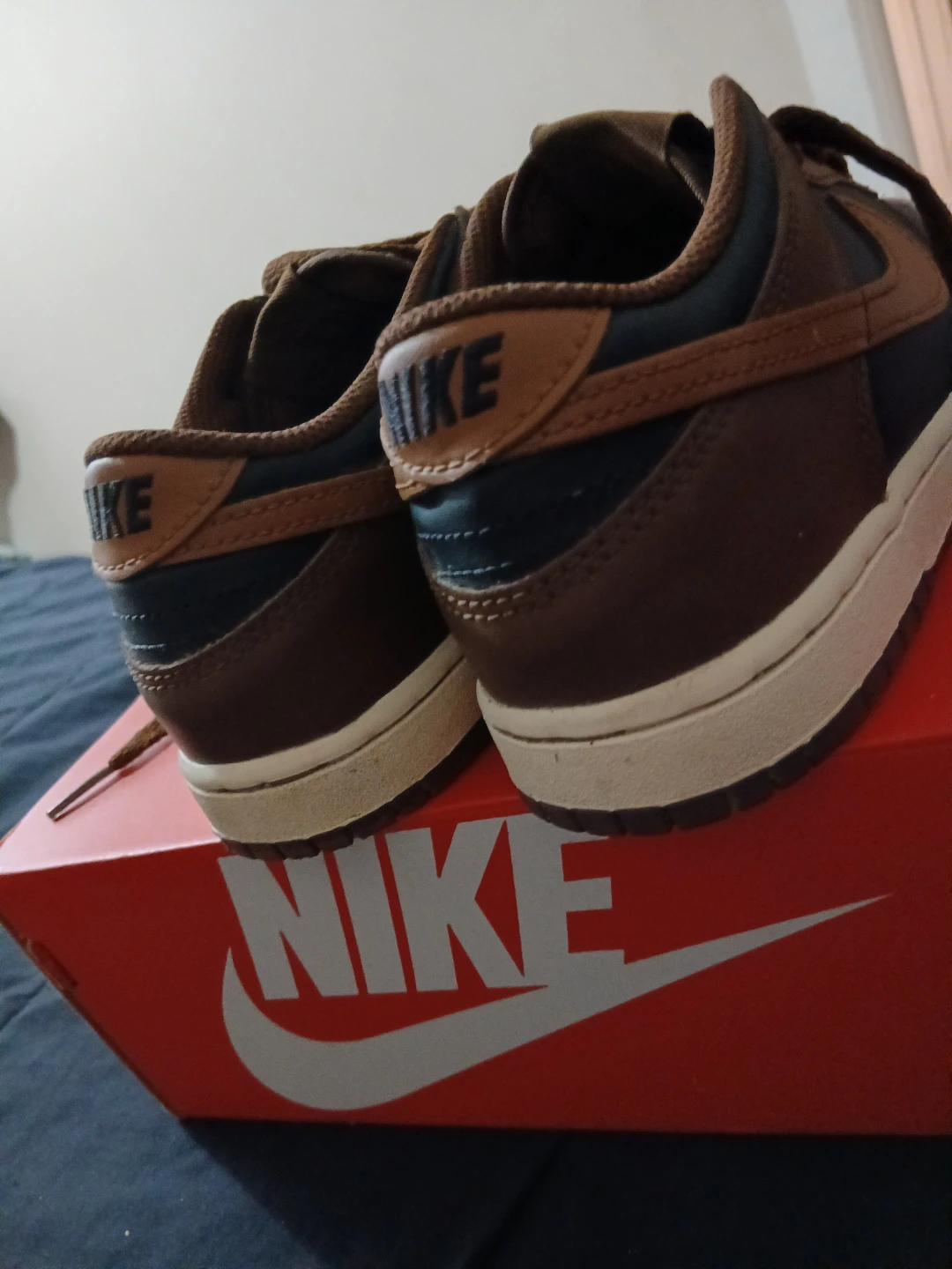 Nike Dunk Low Shoes Brown/black - Size 2Y - photo 3