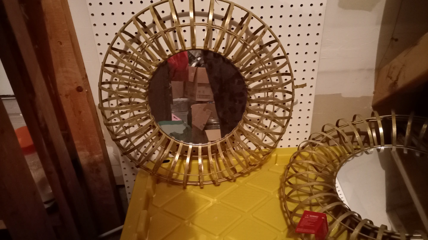 Set of 2 Round Gold Sunburst Mirrors - photo 2