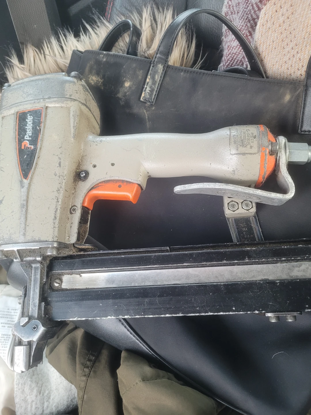 Paslode Pneumatic Nailer - photo 3