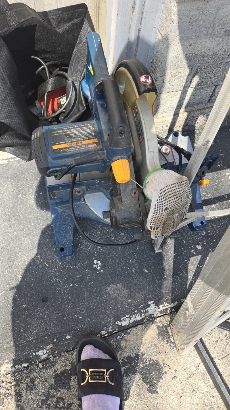 Ryobi Compound Miter Saw - photo 2
