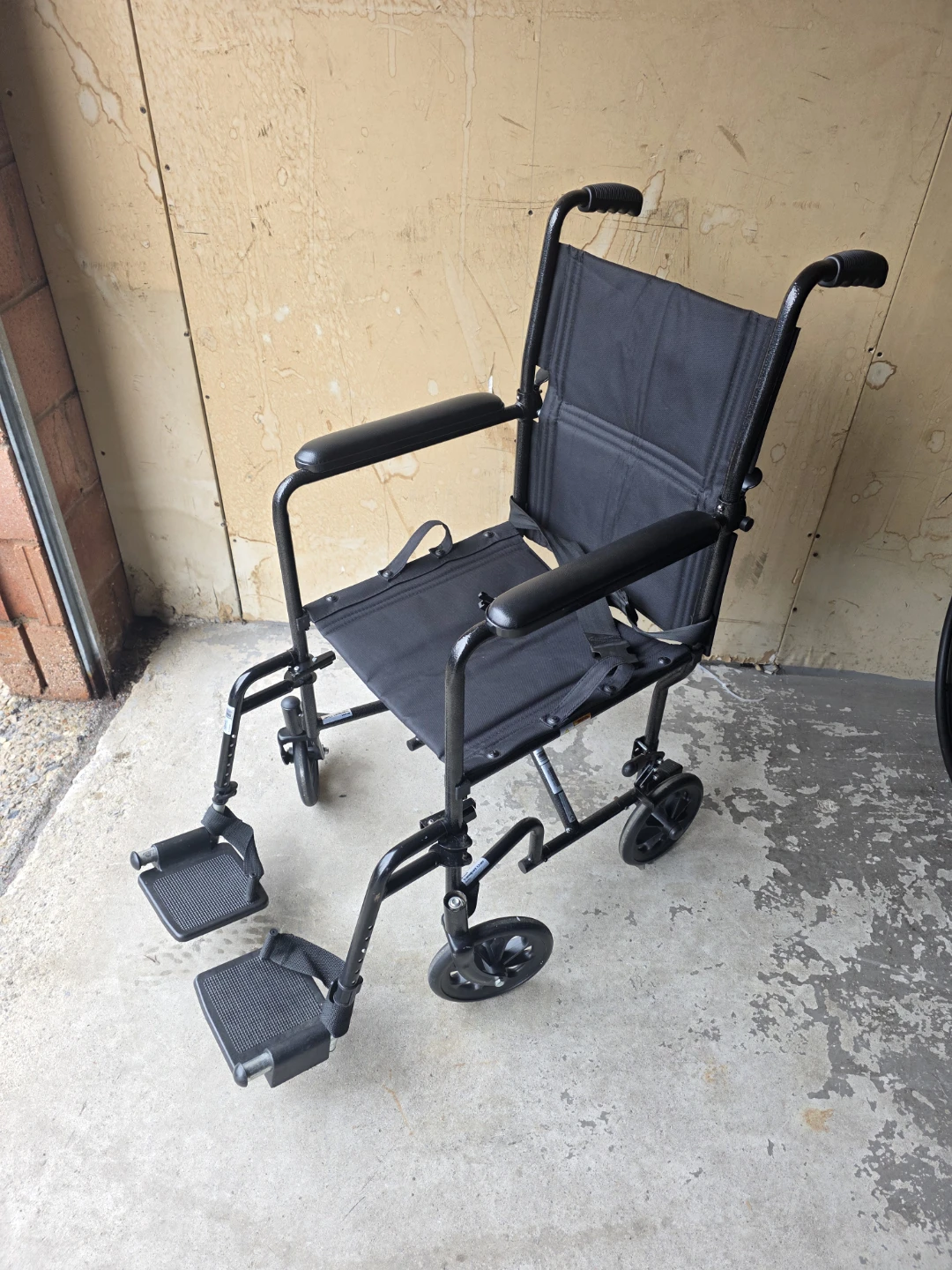 Transport chair - Excellent Condition