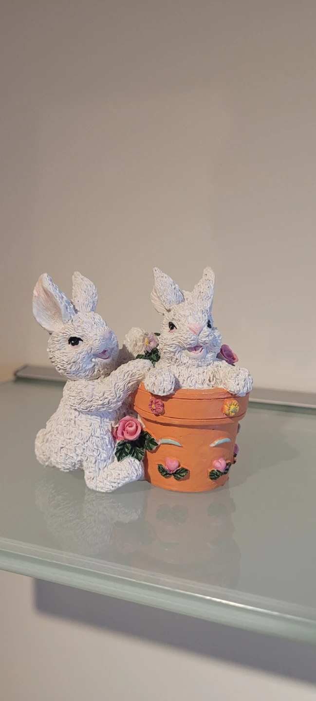 New Bunny Figurine Pot with Flowers - photo 2