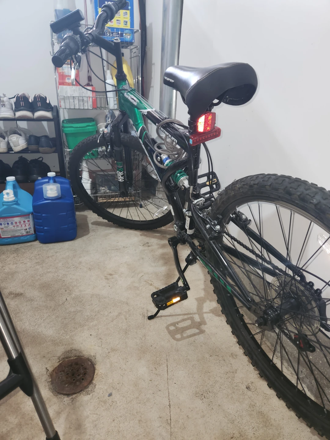 Hyper Bear Mountain 24" Aluminum Mountain Bike - photo 2