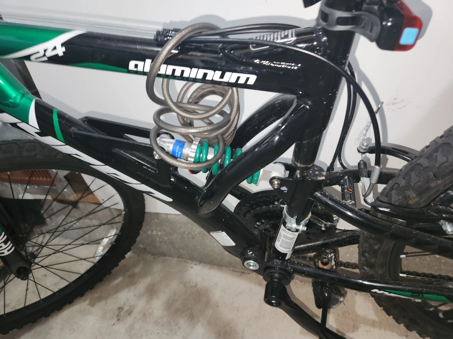 Hyper Bear Mountain 24" Aluminum Mountain Bike - photo 3