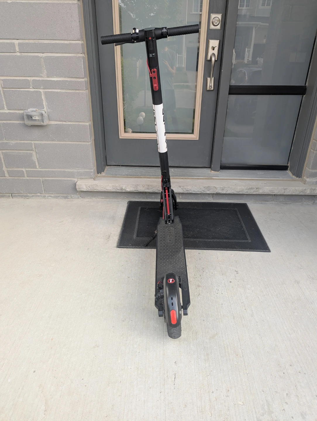 Gotrax GXL V2 Electric Scooter - photo 3