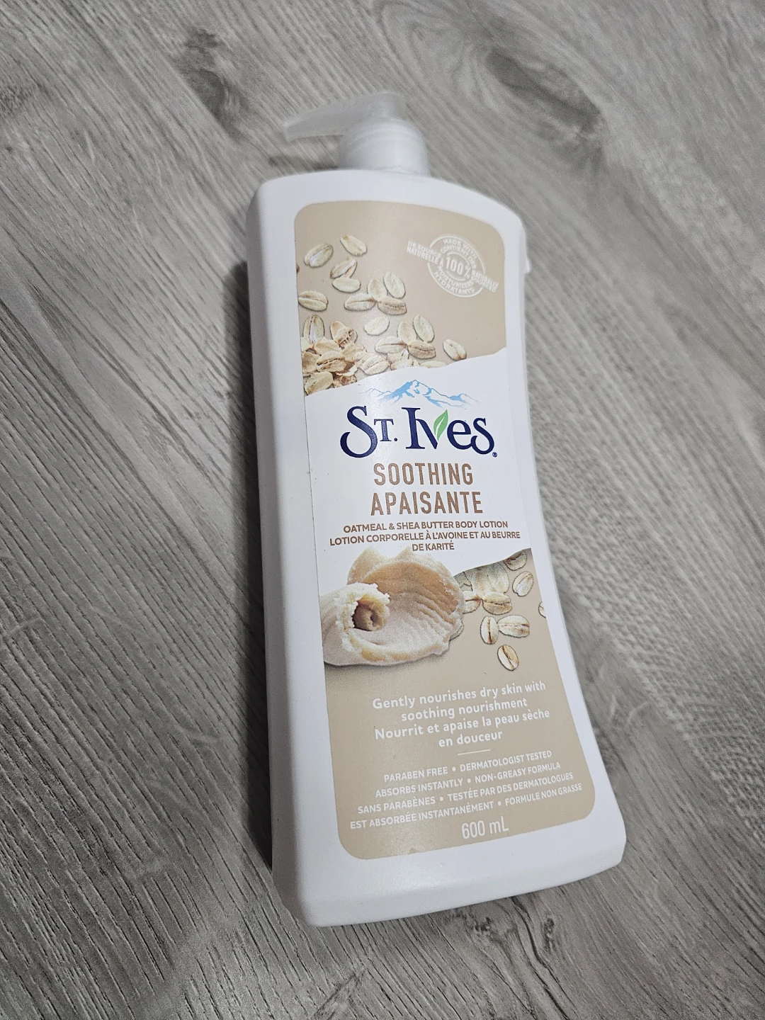 St. Ives Soothing Oatmeal & Shea Butter Body Lotion - 600ml - photo 2