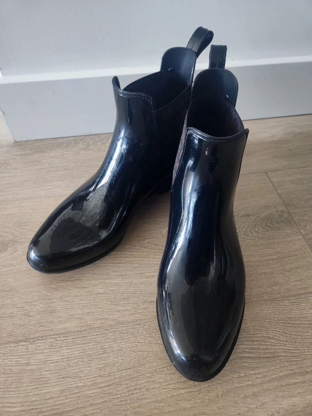Michael Kors Black Rubber Chelsea Rain Boots Size 9 - photo 2