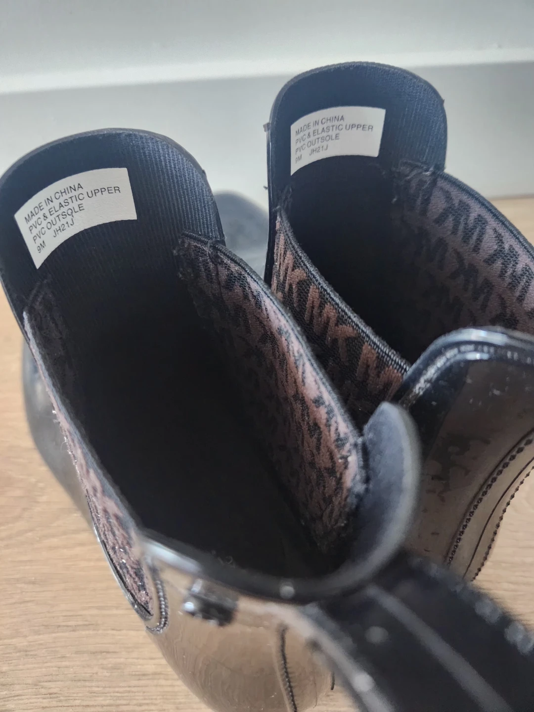 Michael Kors Black Rubber Chelsea Rain Boots Size 9 - photo 4