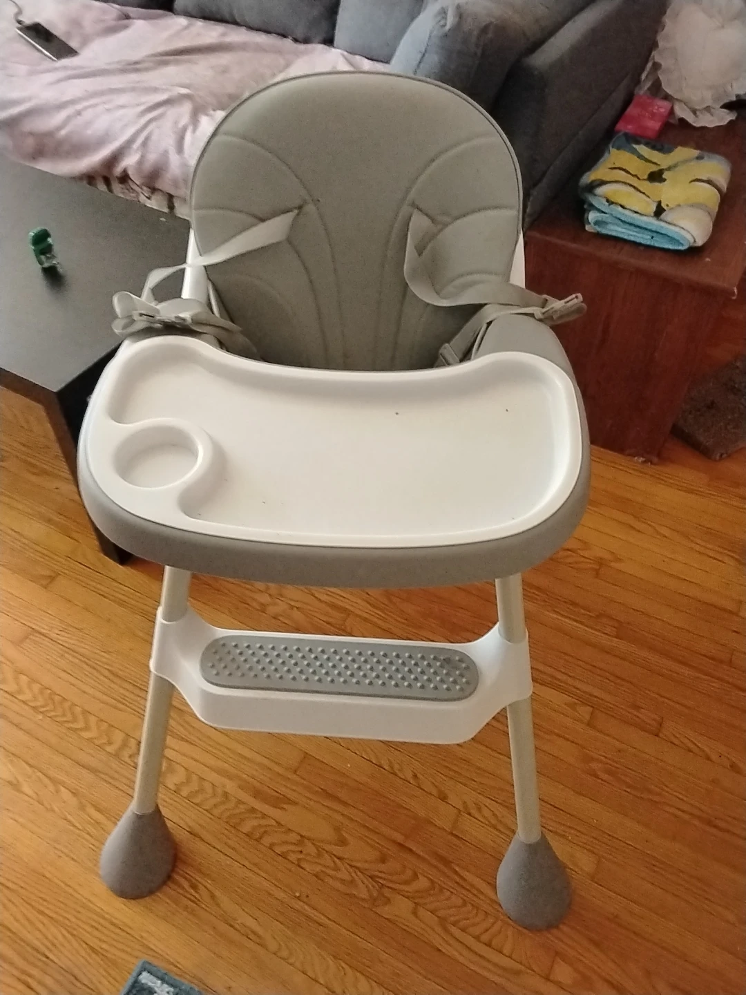 Grey High Chair with Tray - photo 2