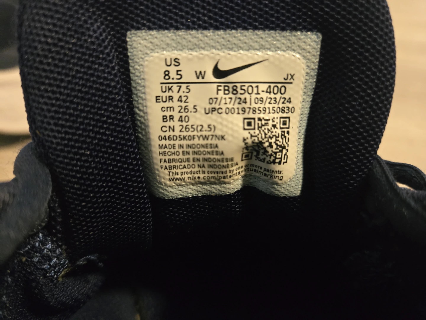 Nike Running Shoes - Size US 8.5 W - photo 5