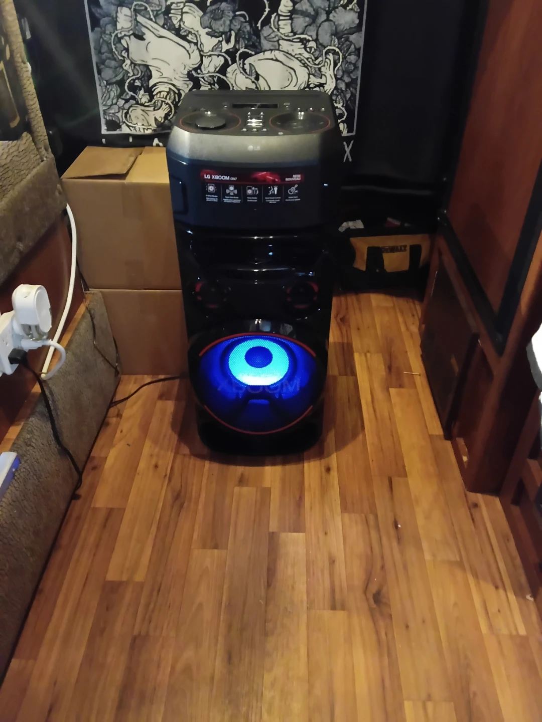 LG XBOOM ON7 Home Entertainment System