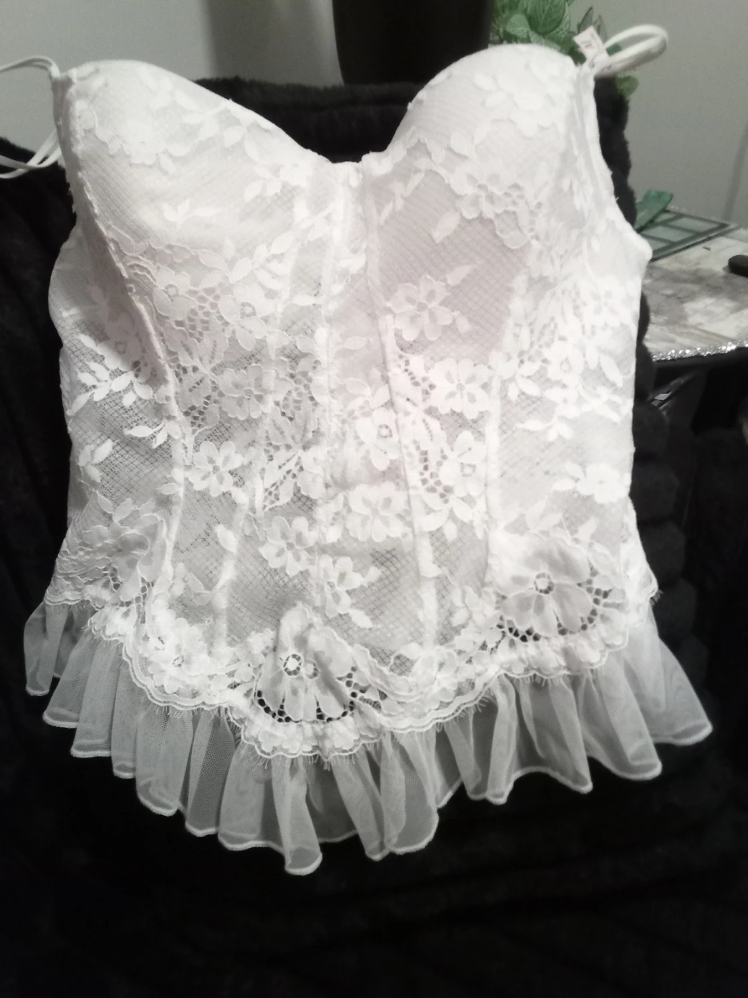 Victoria's Secret White Lace Corset - photo 4