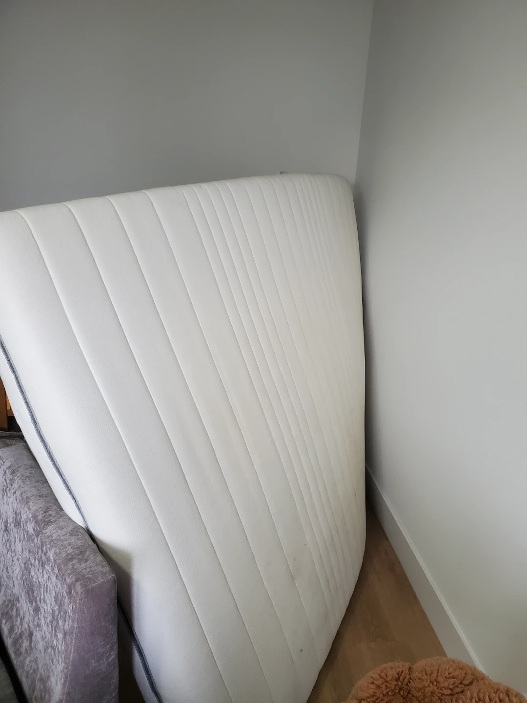 White Queen Ikea Sultan Favang Mattress - photo 3