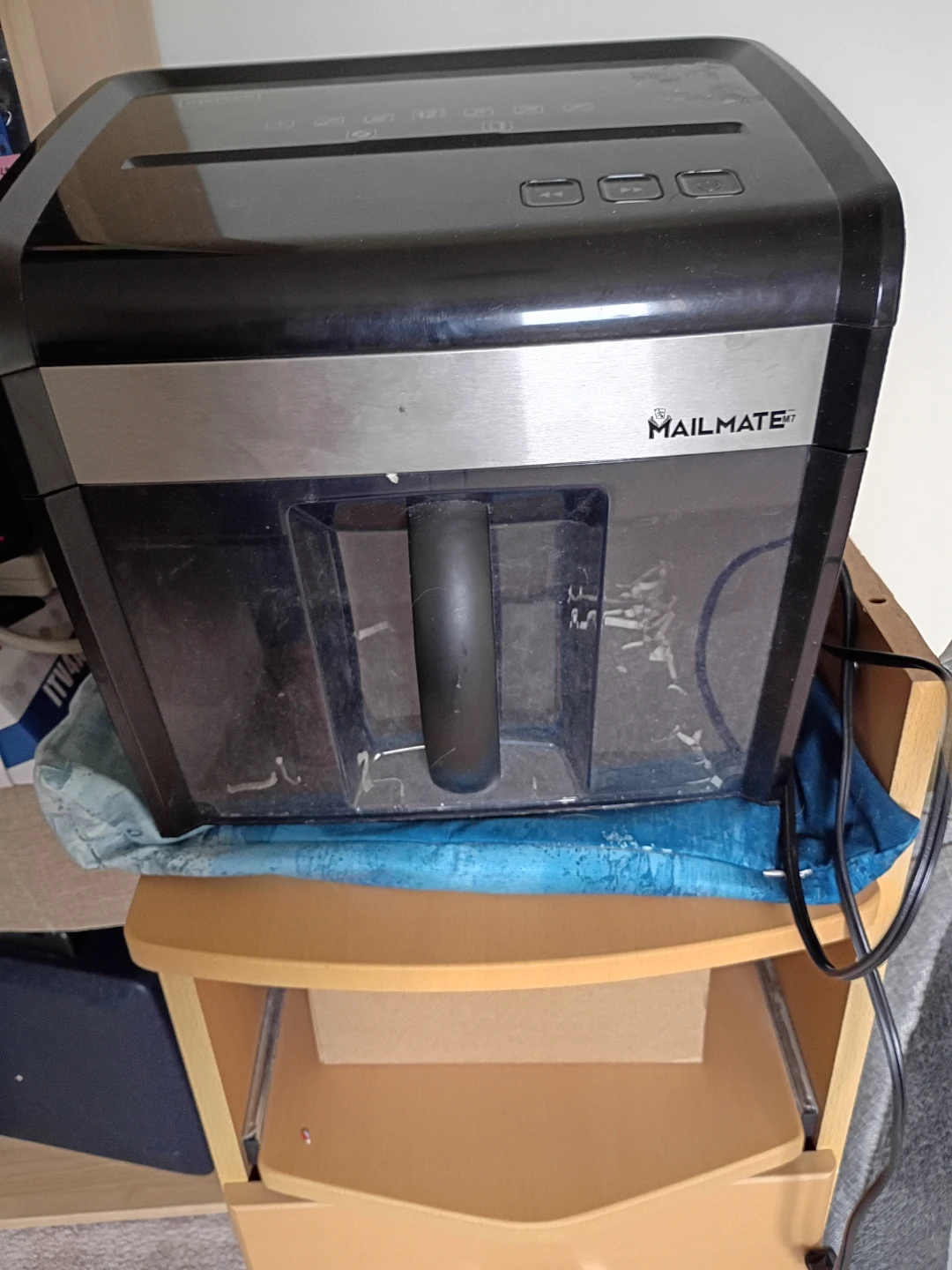 Mailmate 12-Sheet Paper Shredder - photo 3
