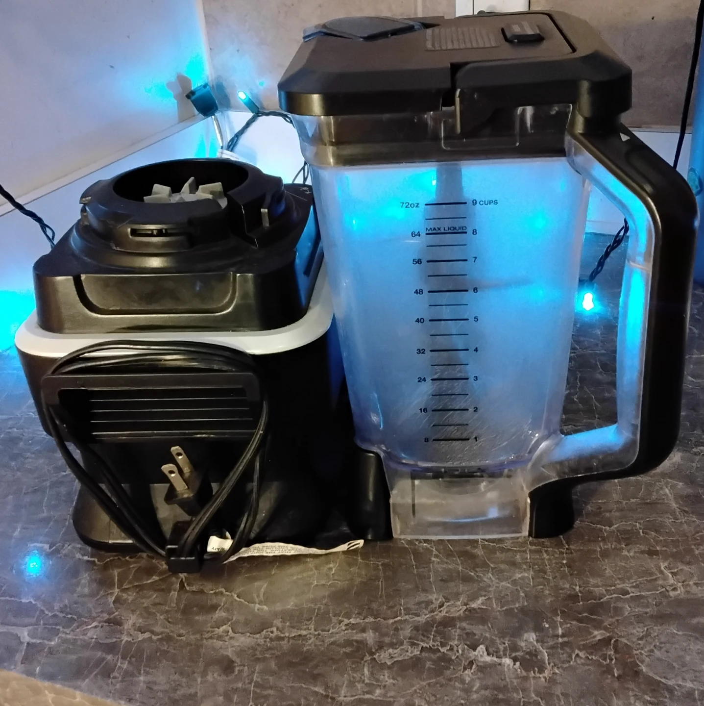 Ninja Professional 1000W Blender - photo 2