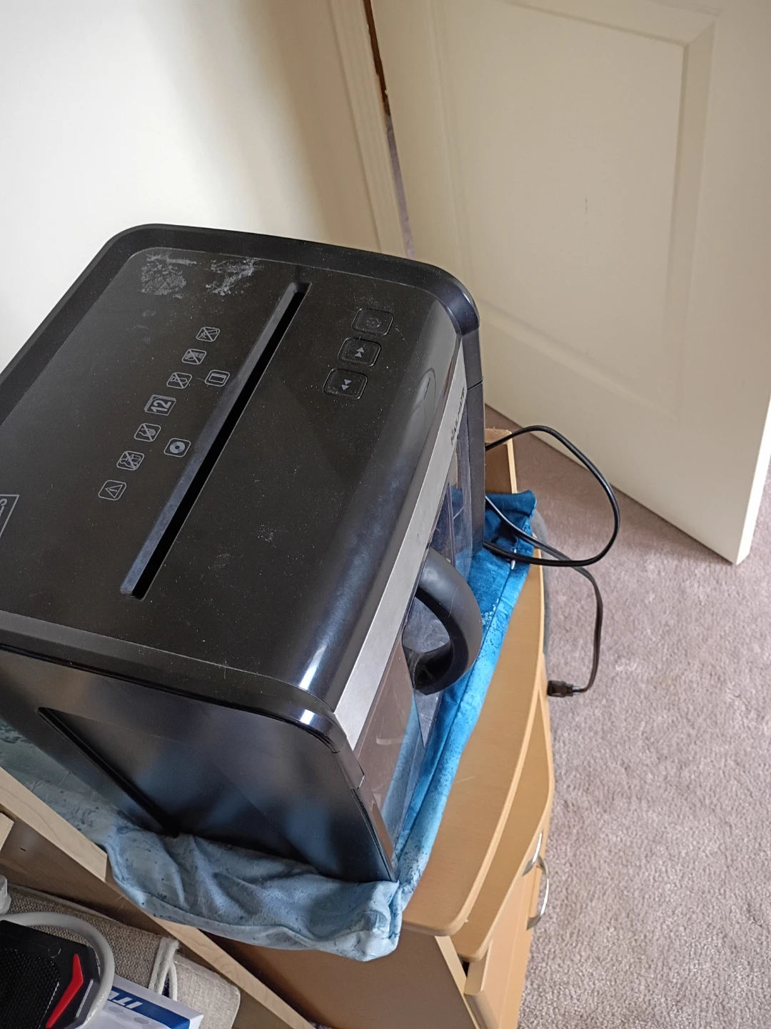 Mailmate 12-Sheet Paper Shredder - photo 2
