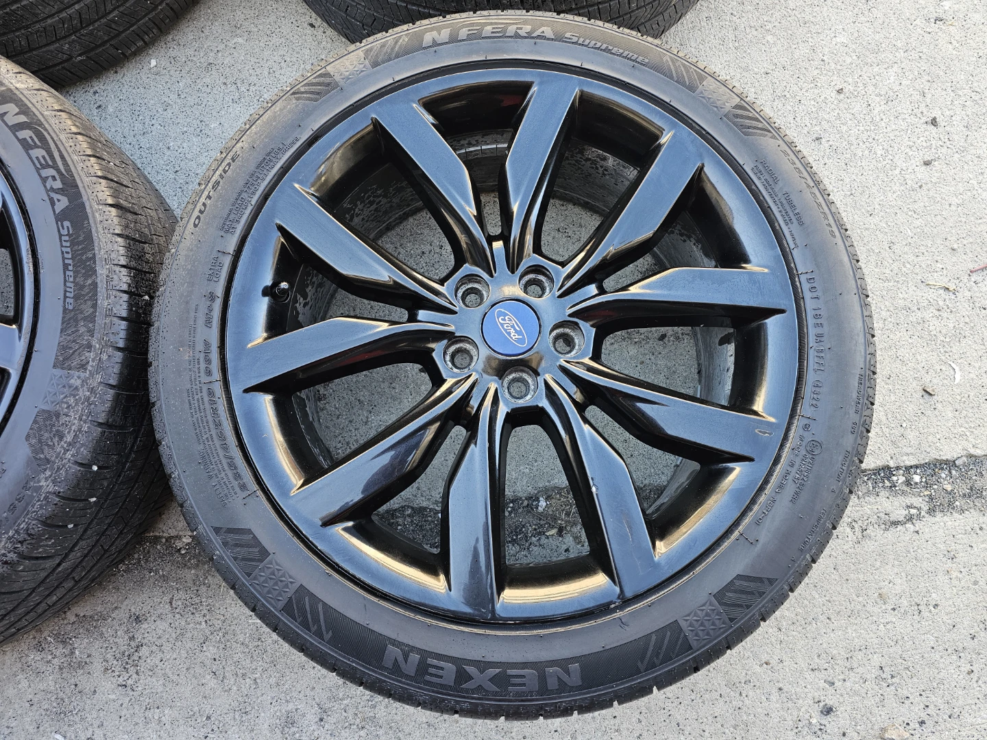 FORD ESCAPE O.E.M RIMS AND ALL SEASON TIRES