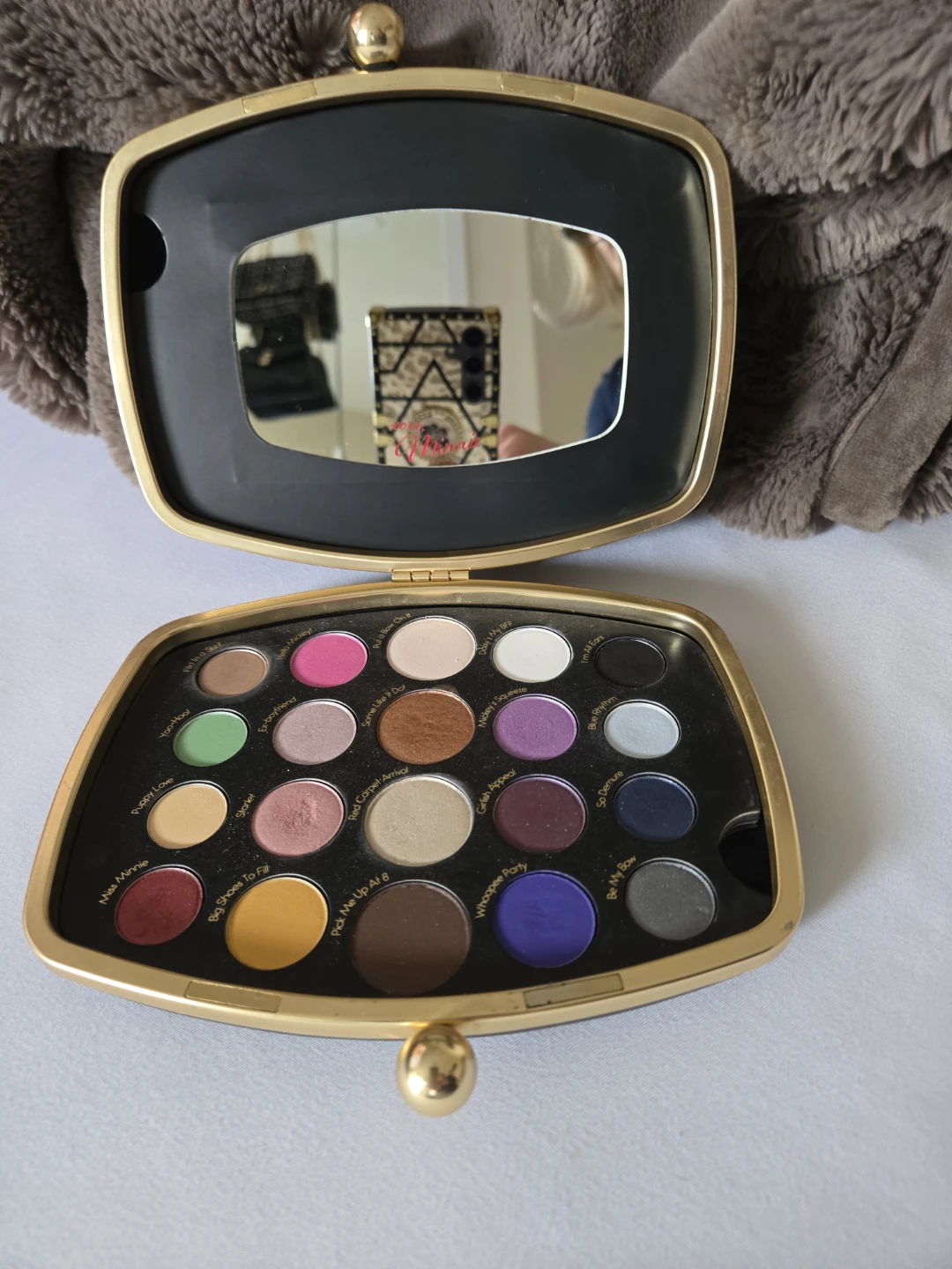 Sephora Minnie Mouse Eyeshadow Palette Clutch - photo 3