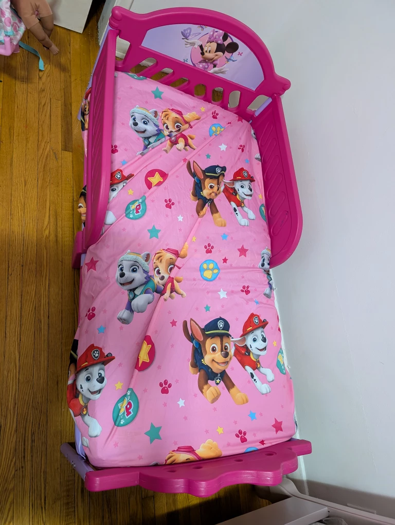 Minnie Mouse Toddler Bed & Mattress - photo 4