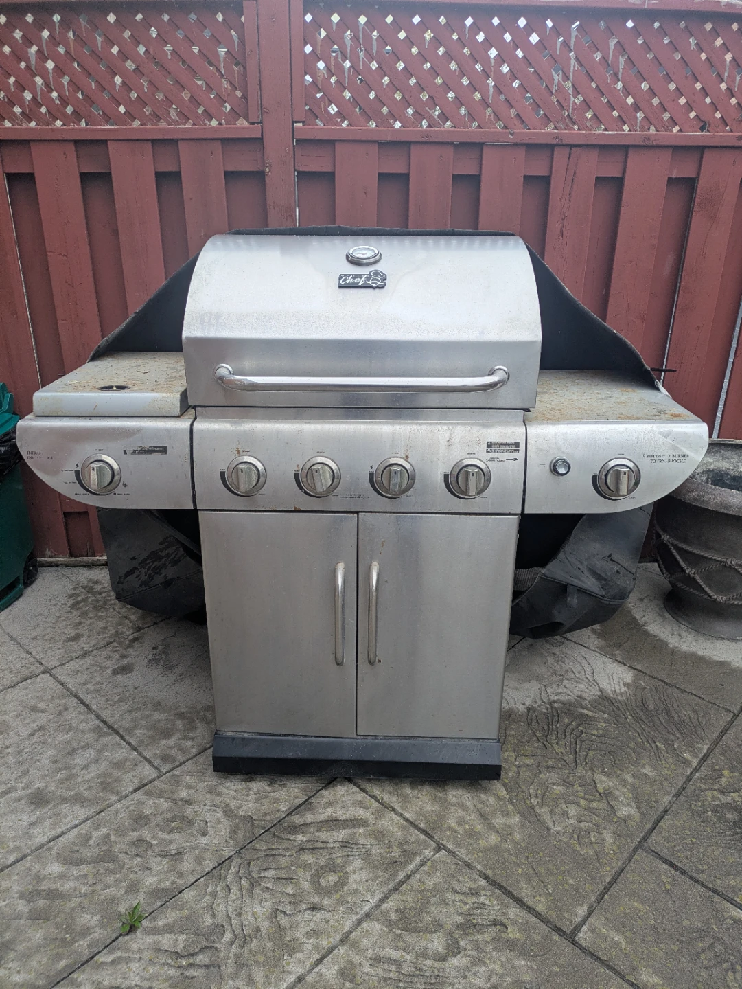 MasterChef 4-Burner Propane Grill with Side Burner & Grill Cover