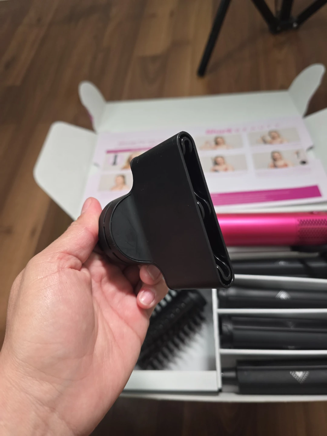 Shark FlexStyle Limited Edition Malibu Pink Auto-Wrap Curler Set - photo 3