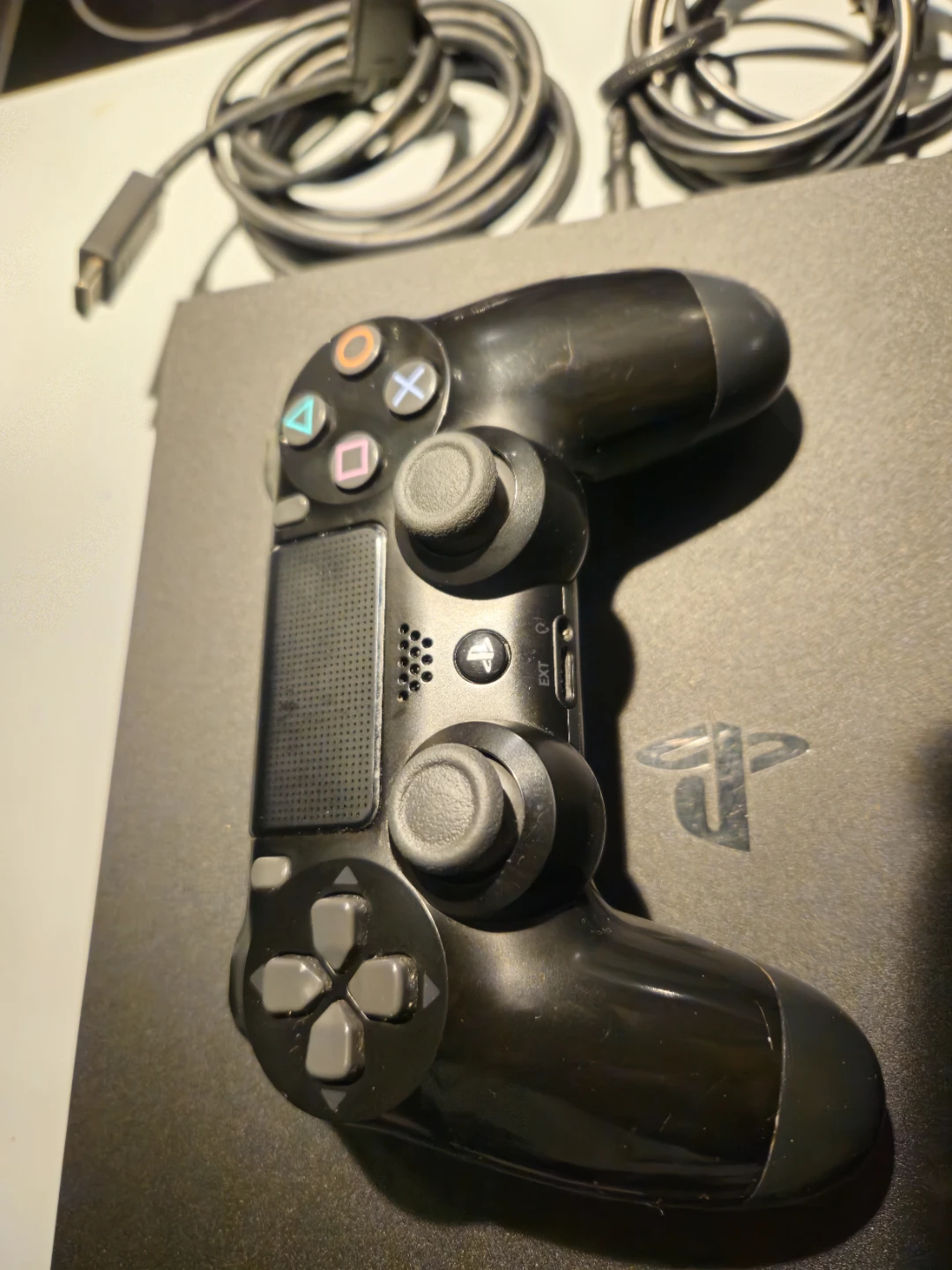 Playstation 4 Slim with 2 Controllers and FIFA 18 - photo 5