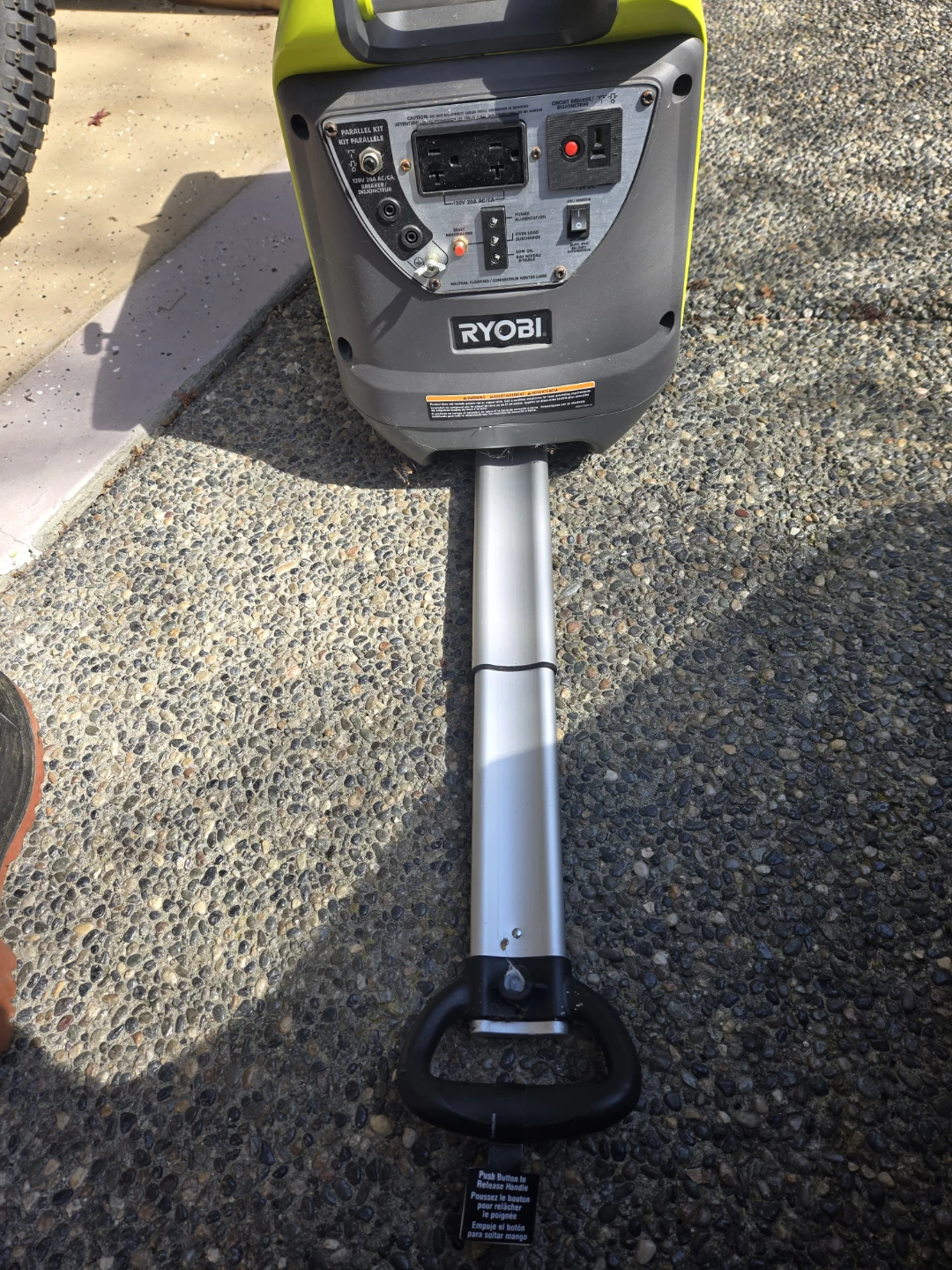 Ryobi RYGI2000 Digital Inverter Generator - 1600 Running Watts - photo 4