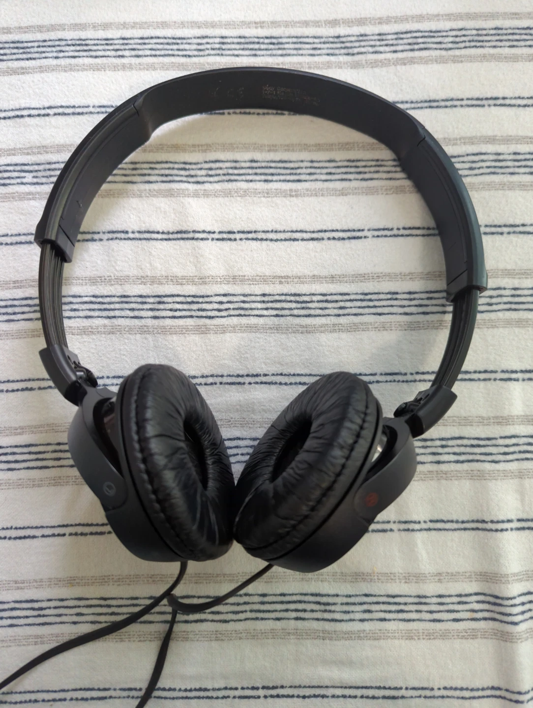 Sony On-Ear Headphones - photo 3