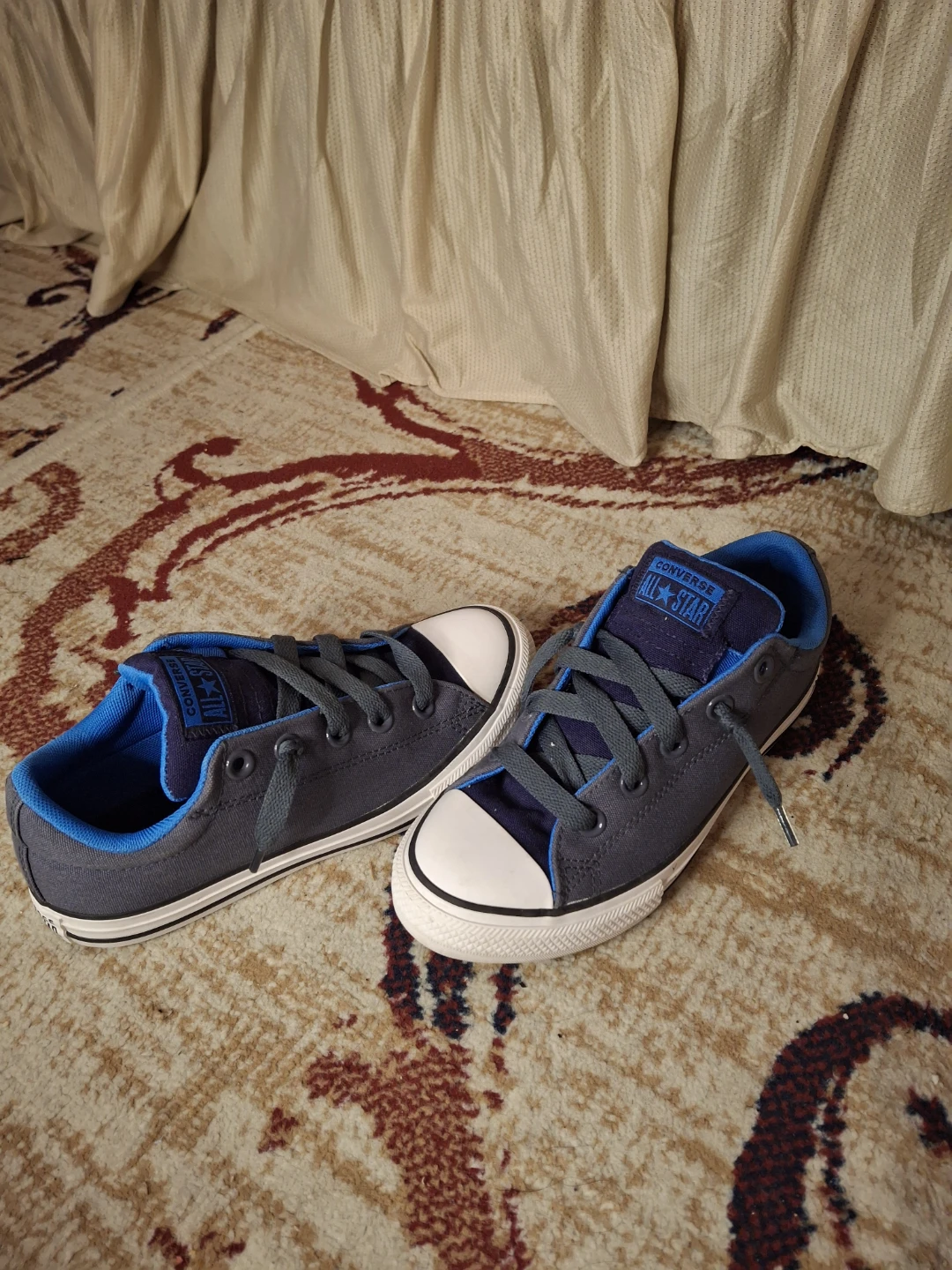 Converse All Star Junior Shoes - Size 3 - photo 3