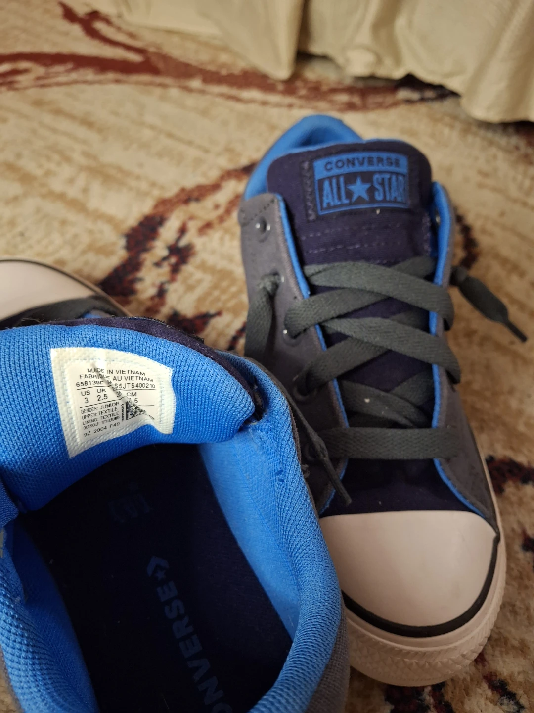 Converse All Star Junior Shoes - Size 3 - photo 5