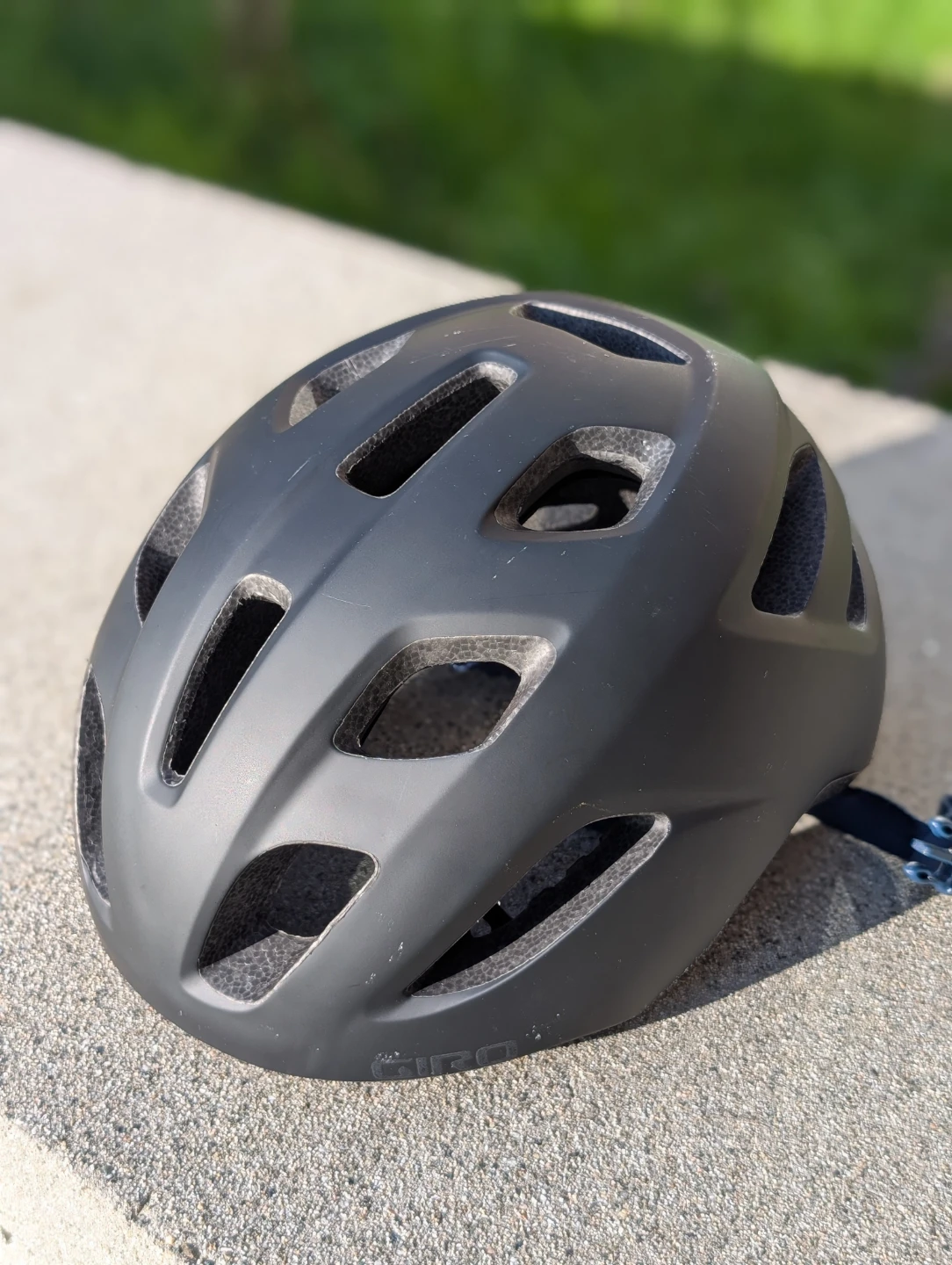 Giro Cormick MIPS Bike Helmet - Matte Black - Great Condition