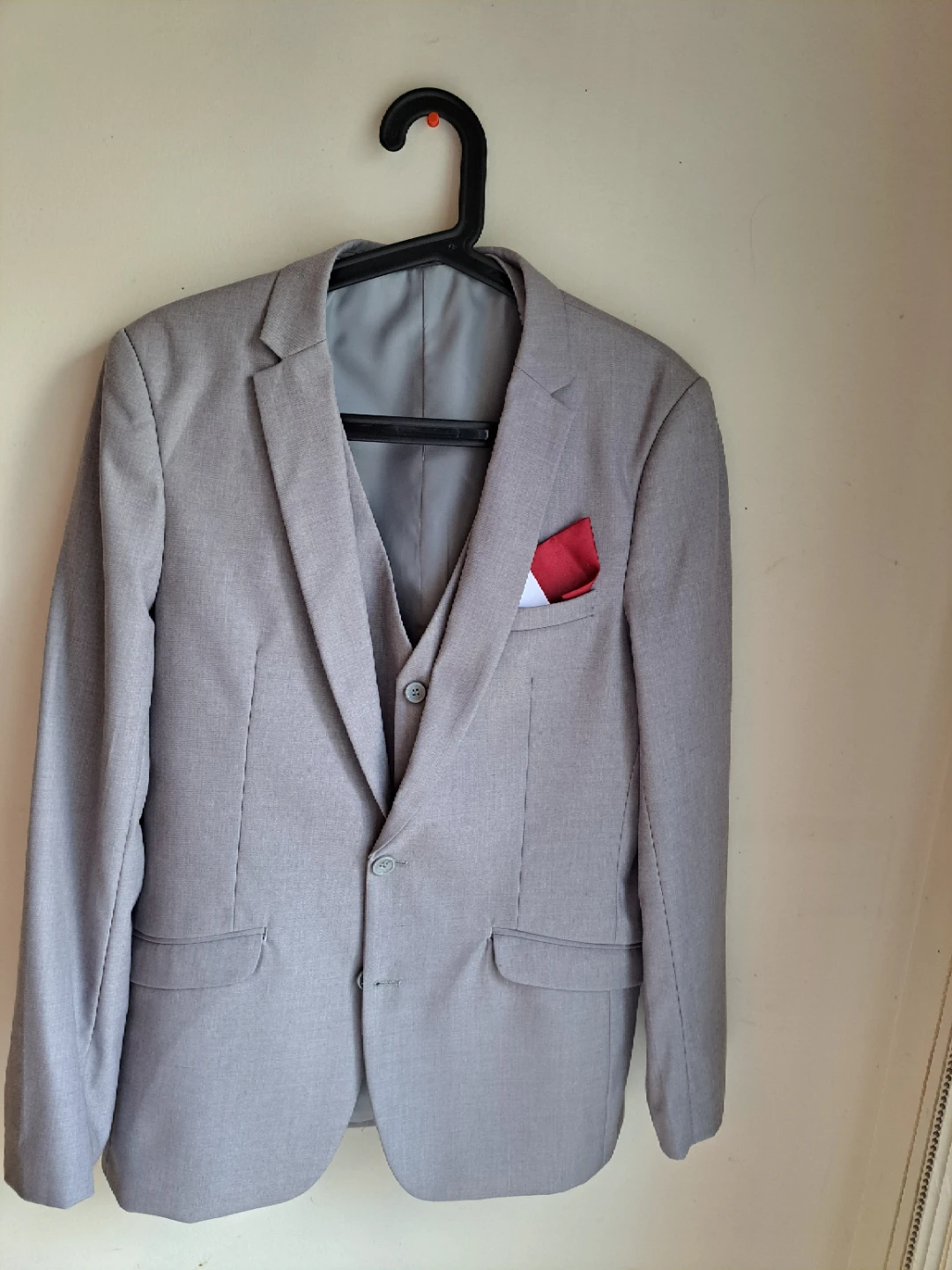 Teen Boys Grey Suit Vest, Jacket, and Pants