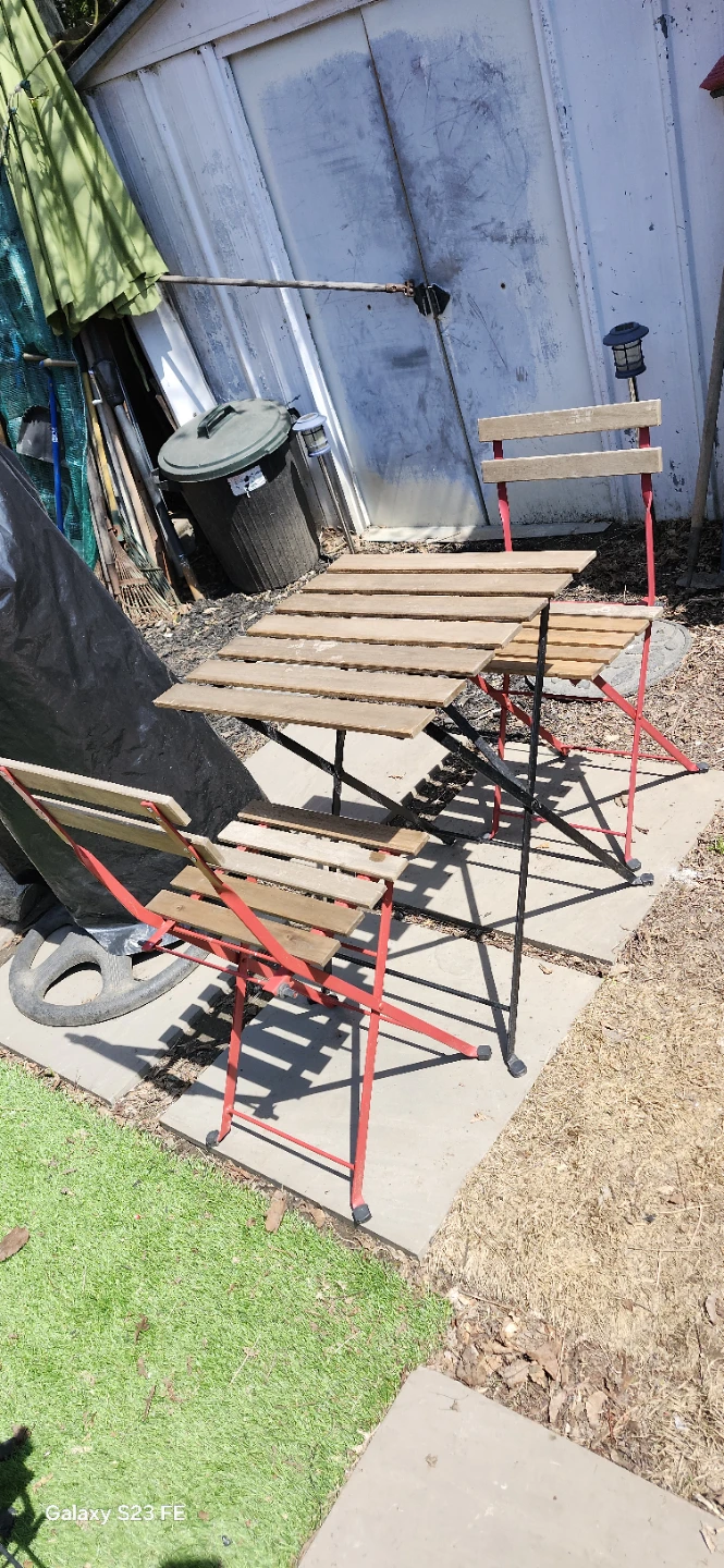 Outdoor Bistro Set - Table and 2 Chairs.  Firm price - photo 2