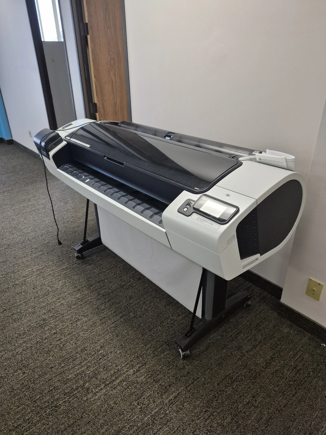 HP DesignJet T1300 ePrinter