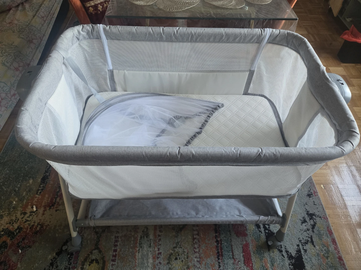 Grey Baby Bassinet with Breathable Mesh - photo 3