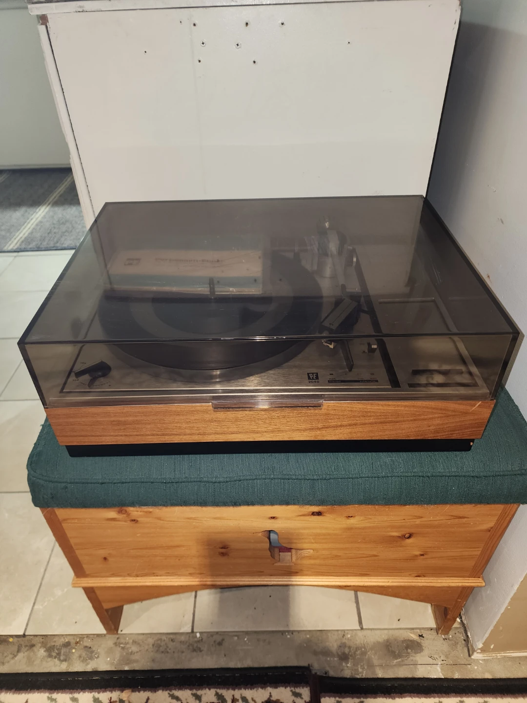 RF 2040 Turntable