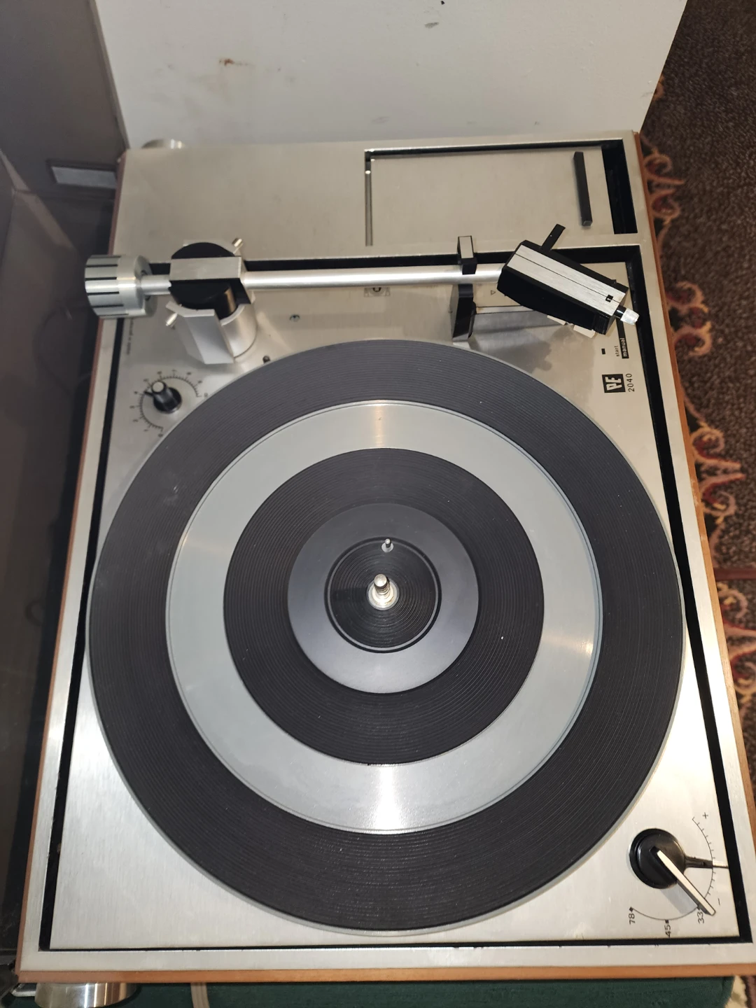RF 2040 Turntable - photo 4